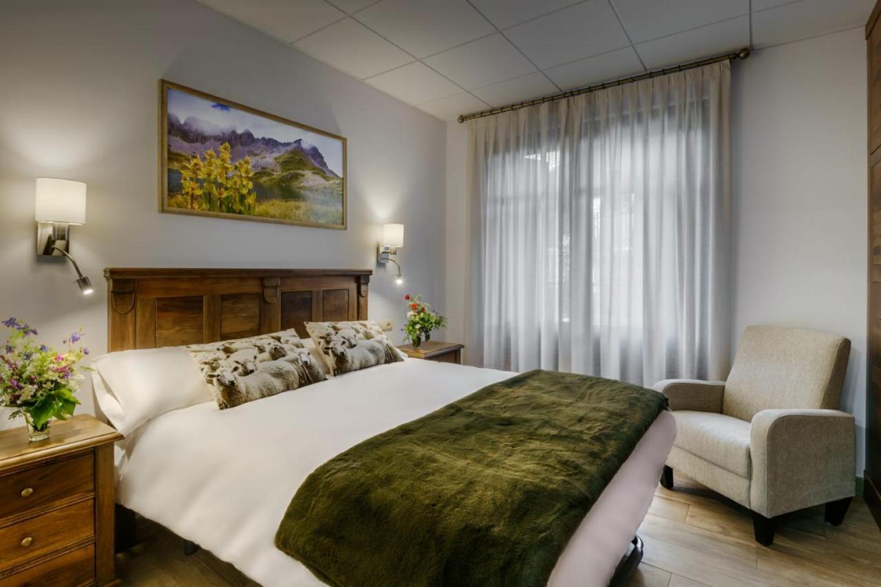 Hostal Bosque De Gamueta Anso Luaran gambar