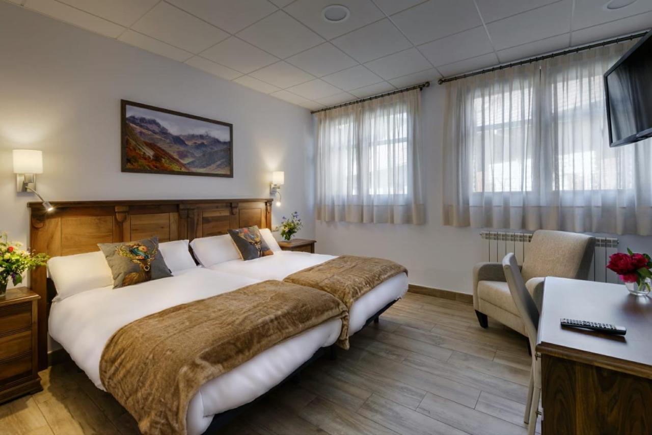 Hostal Bosque De Gamueta Anso Luaran gambar